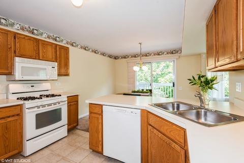 1277 Summersweet Ln, Bartlett, IL 60103 photo 8