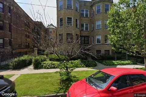 6422 N Claremont Ave #2S, Chicago, IL 60645