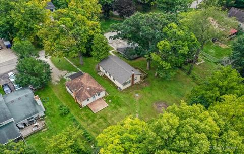 6425 Maple Ave, Spring Grove, IL 60081 photo 2