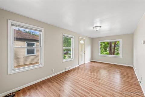 6425 Maple Ave, Spring Grove, IL 60081 photo 7