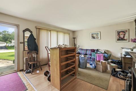 5217 155th St, Oak Forest, IL 60452 photo 3