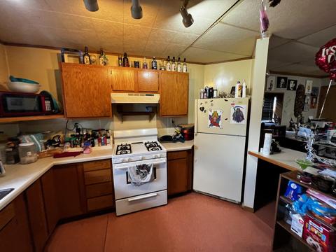 119 E 4th St, Depue, IL 61322 photo 4