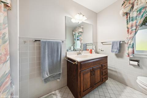 2416 Covert Rd, Glenview, IL 60025 photo 14