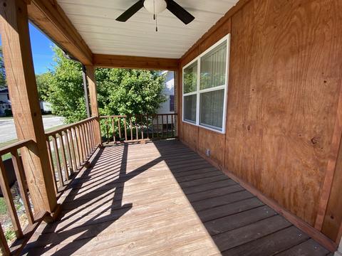 808 E Main St, Morris, IL 60450 photo 2