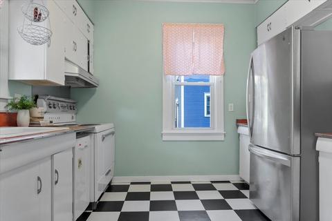 502 Hovey Ave, Normal, IL 61761 photo 4