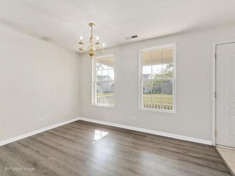 948 Symphony Dr, Aurora, IL 60504 photo 5