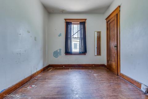 456 Ann St, Elgin, IL 60120 photo 8