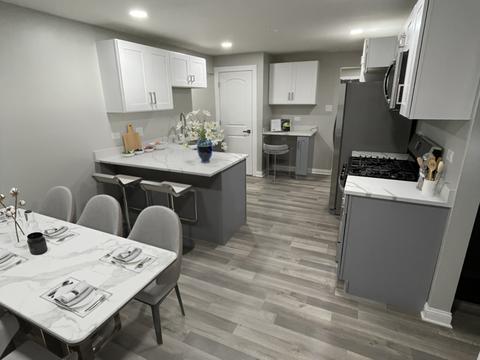 680 E 152nd St, Dolton, IL 60419 photo 9