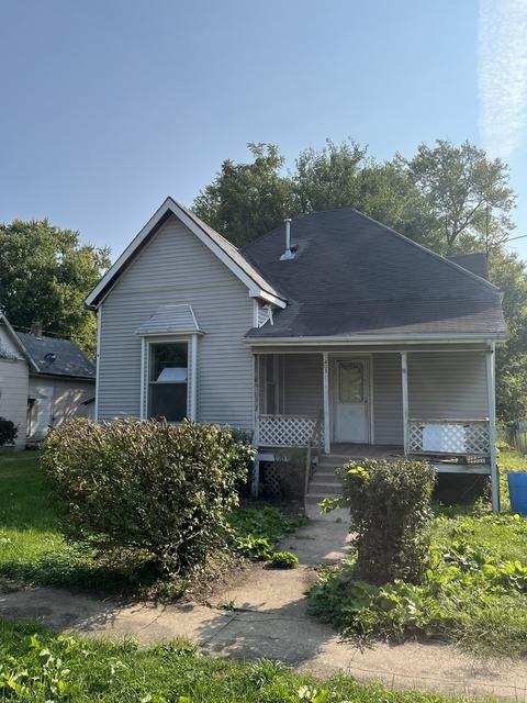 403 N Gray St, Sidell, IL 61876 photo 1