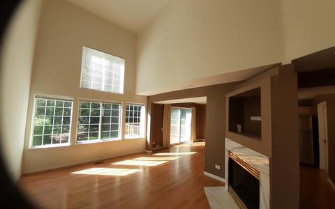 372 Snow Drift Ct, Bartlett, IL 60103 photo 2