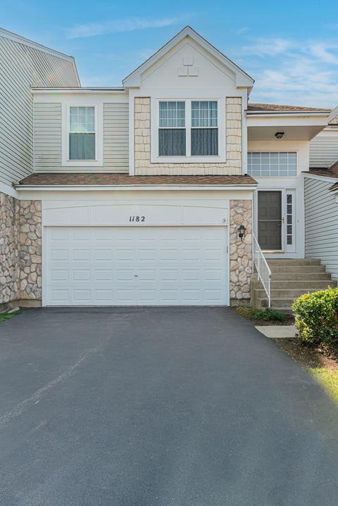 1182 Delta Dr, Elgin, IL 60123 photo 1