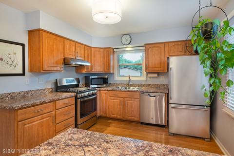 106 Webster Ct, Algonquin, IL 60102 photo 5