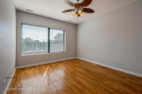 366 E 58th St #3, Chicago, IL 60637 photo 4