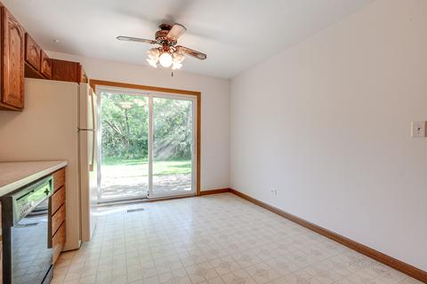 44 Silver Tree Cir, Cary, IL 60013 photo 9