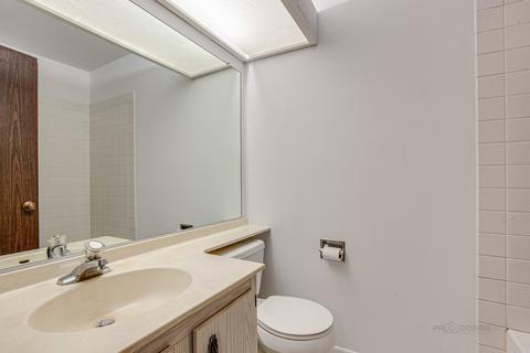 44 Silver Tree Cir, Cary, IL 60013 photo 12