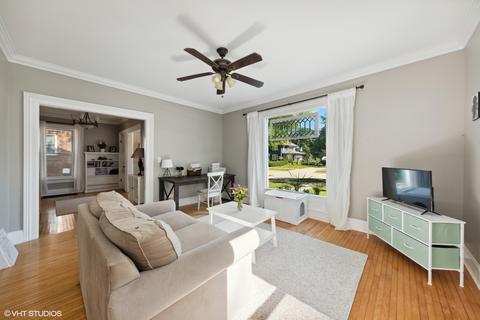 240 N Worth Ave, Elgin, IL 60123 photo 3