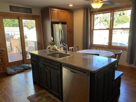 2221 10th St, Peru, IL 61354 photo 9