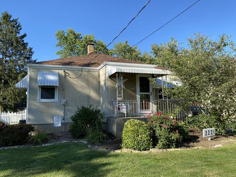 2221 10th St, Peru, IL 61354 photo 11