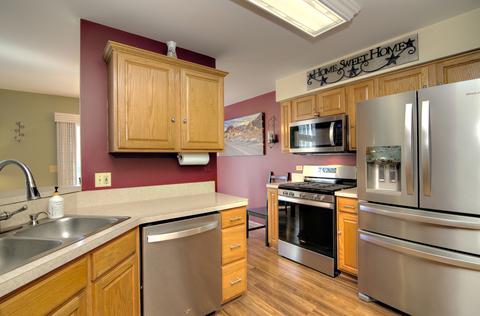 1187 E Danbury Dr, Cary, IL 60013 photo 8