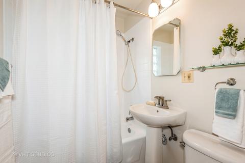 1304 N Ashbel Ave, Berkeley, IL 60163 photo 5
