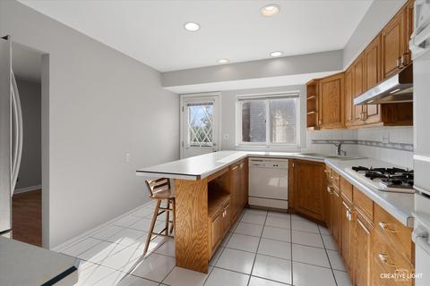 3920 Winston Dr, Hoffman Estates, IL 60192 photo 7