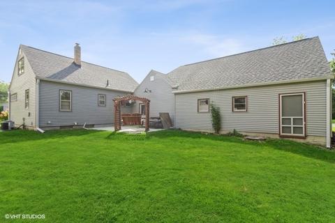 700 6th St, Harvard, IL 60033 photo 4