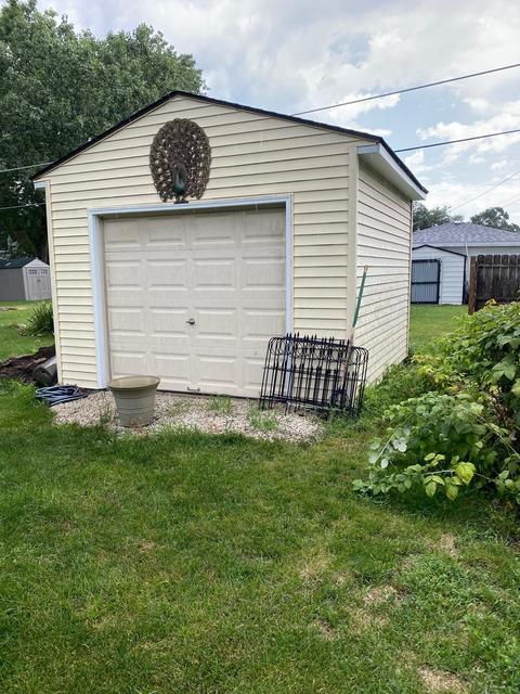 7306 W 73rd St, Bridgeview, IL 60455 photo 4