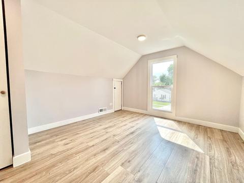 670 Cooper Ave, Elgin, IL 60120 photo 17