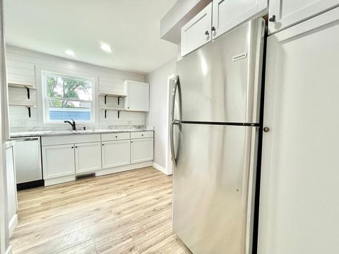 670 Cooper Ave, Elgin, IL 60120 photo 7