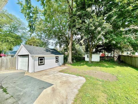 670 Cooper Ave, Elgin, IL 60120 photo 18