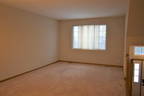 2029 Concord Dr, Mchenry, IL 60050 photo 4