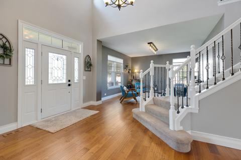 196 Atwell St, Elgin, IL 60124 photo 3