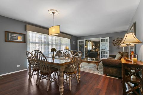 607 Bridle Ln, Wheaton, IL 60187 photo 8