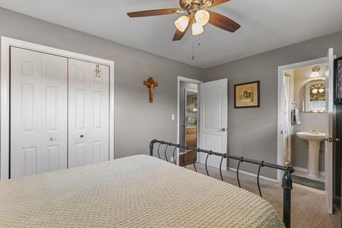 607 Bridle Ln, Wheaton, IL 60187 photo 14