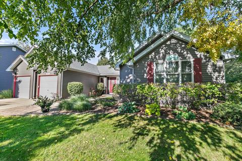 707 Cheyenne Ln, Elgin, IL 60123 photo 1