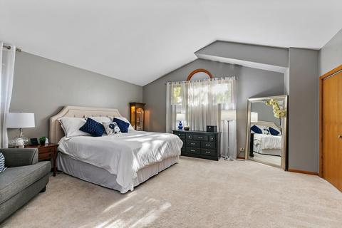 707 Cheyenne Ln, Elgin, IL 60123 photo 17