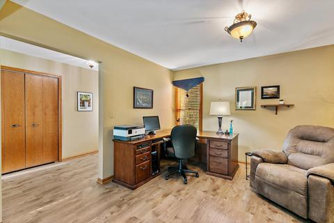 707 Cheyenne Ln, Elgin, IL 60123 photo 6