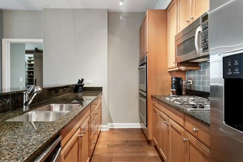 233 E 13th St #902, Chicago, IL 60605 photo 9