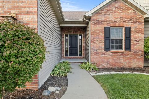 3000 Bear Claw St, Normal, IL 61761 photo 2