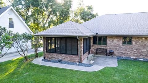2734 Emerald Dr, Ottawa, IL 61350 photo 5