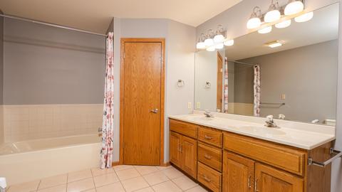 2734 Emerald Dr, Ottawa, IL 61350 photo 14