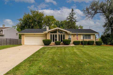 552 Northgate Rd, Lindenhurst, IL 60046 photo 1