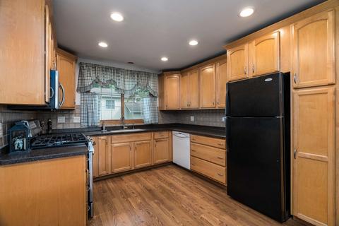 552 Northgate Rd, Lindenhurst, IL 60046 photo 10