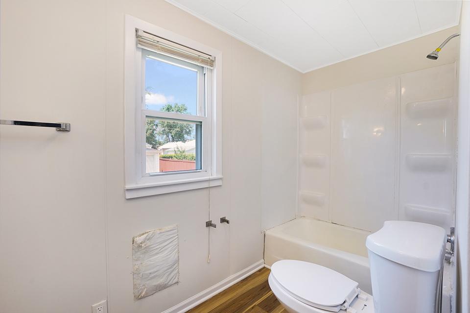  1709 Nicholson St, Crest Hill, IL 60403 photo 9