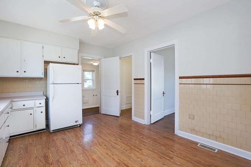  1709 Nicholson St, Crest Hill, IL 60403 photo 6