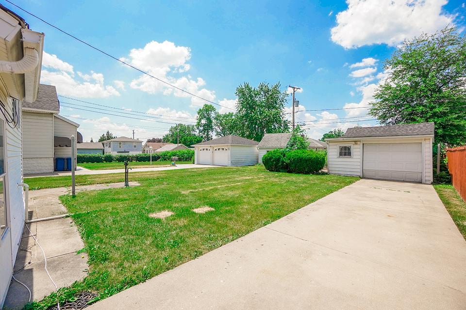  1709 Nicholson St, Crest Hill, IL 60403 photo 14