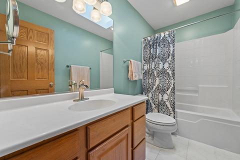 2527 Pinehurst Dr, Aurora, IL 60506 photo 34