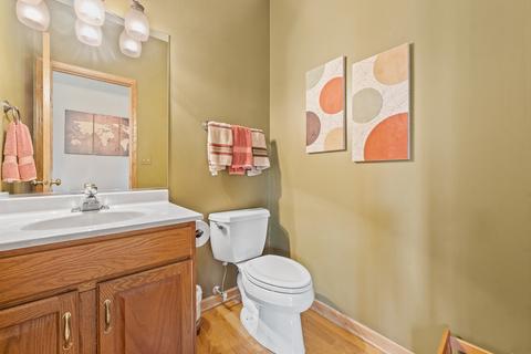2527 Pinehurst Dr, Aurora, IL 60506 photo 21