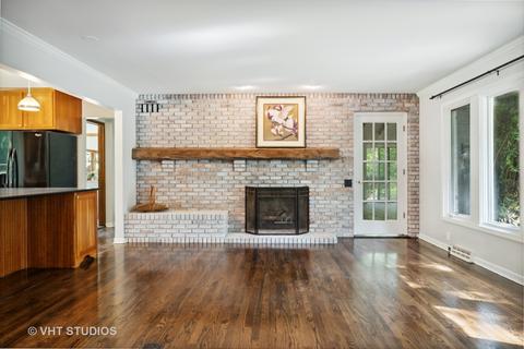 33 W241 Shagbark Ln, Wayne, IL 60184 photo 6