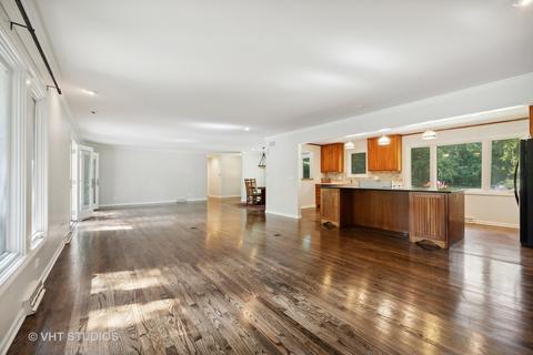 33 W241 Shagbark Ln, Wayne, IL 60184 photo 7